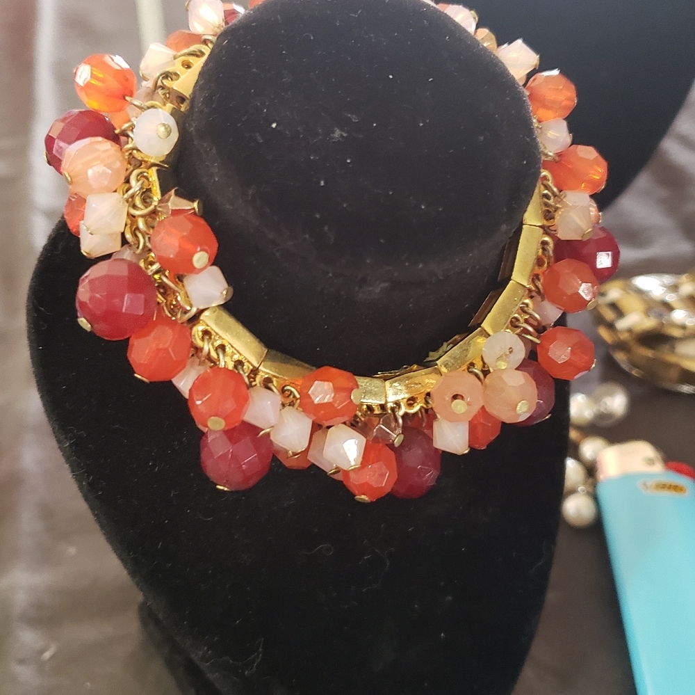 Bracelets - Picture 6 of 11